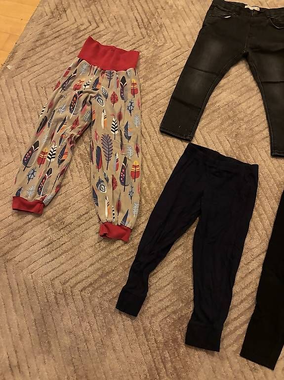 Lotti & Set di vestiti: Kleiderpaket 98/104 – Usato da Zürich venduto da frohlein 4