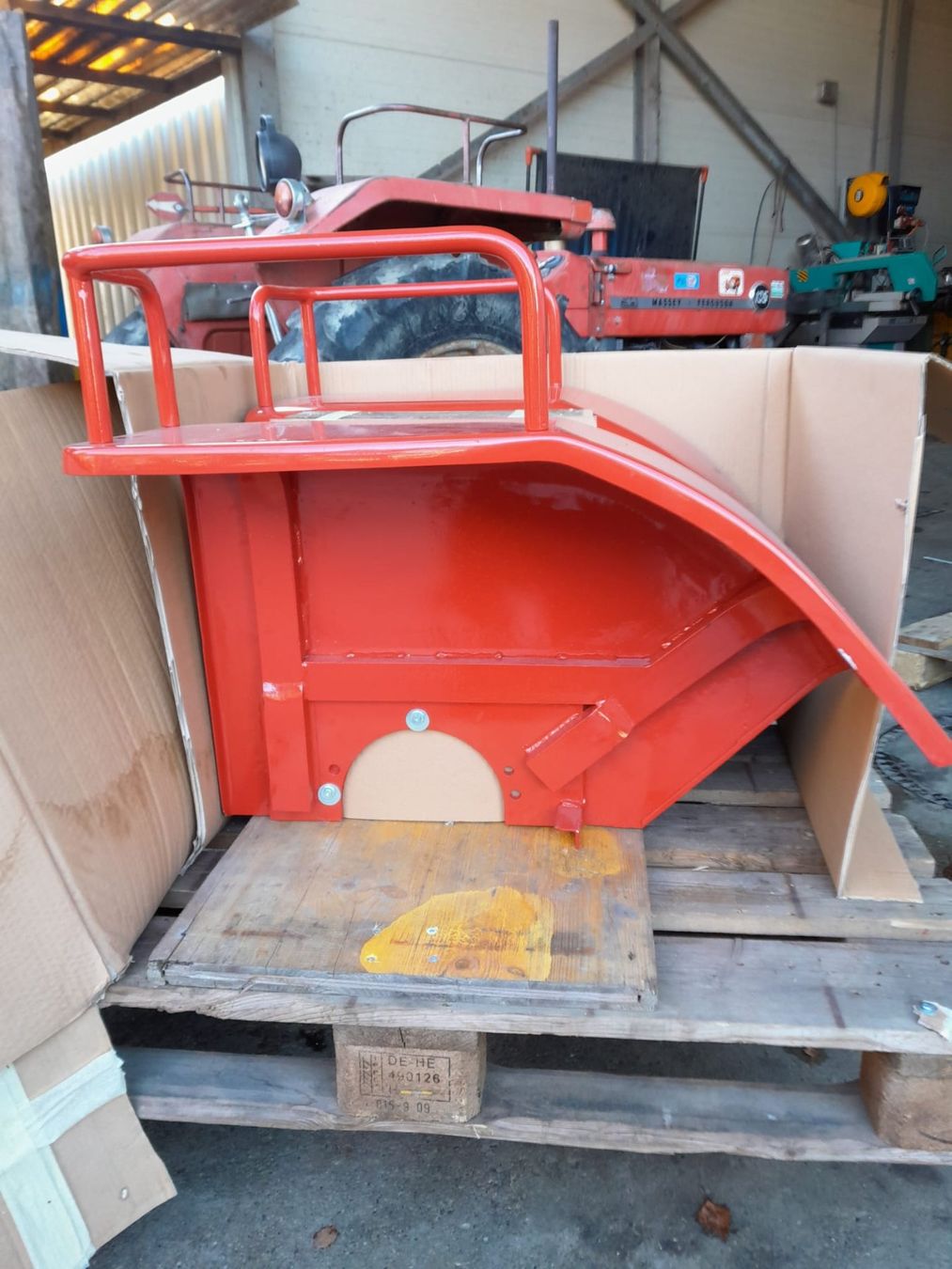 Bucher Tracteurs: Bucher D1800 Kotflügel – Neuf (Voir description) à Wikon par Goepfzuercher 2