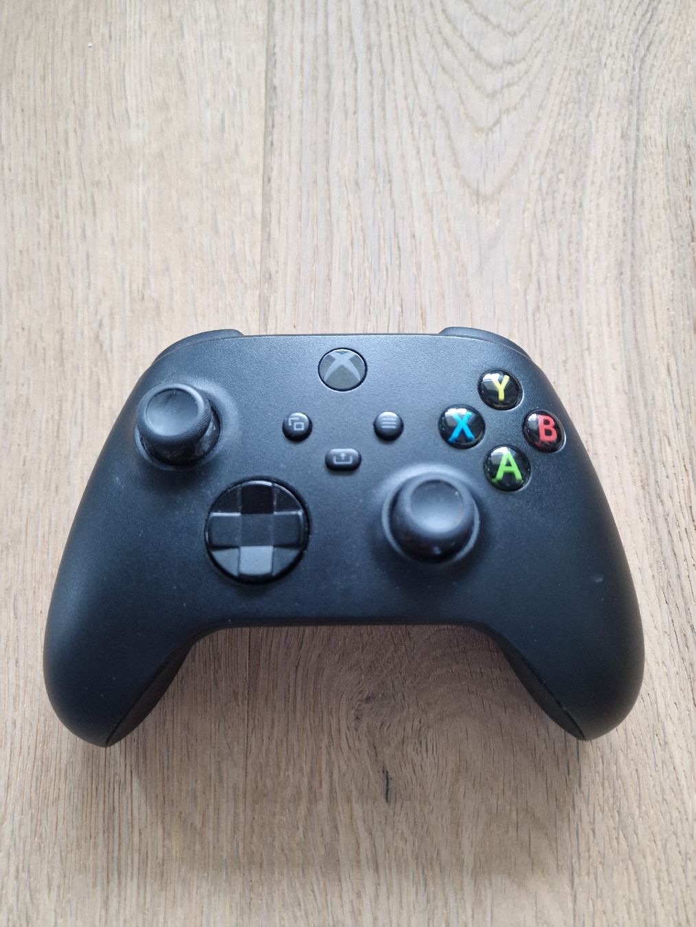 Controller: Xbox Series X Controller Top  – Usato da Fahrwangen venduto da luk_bhw7