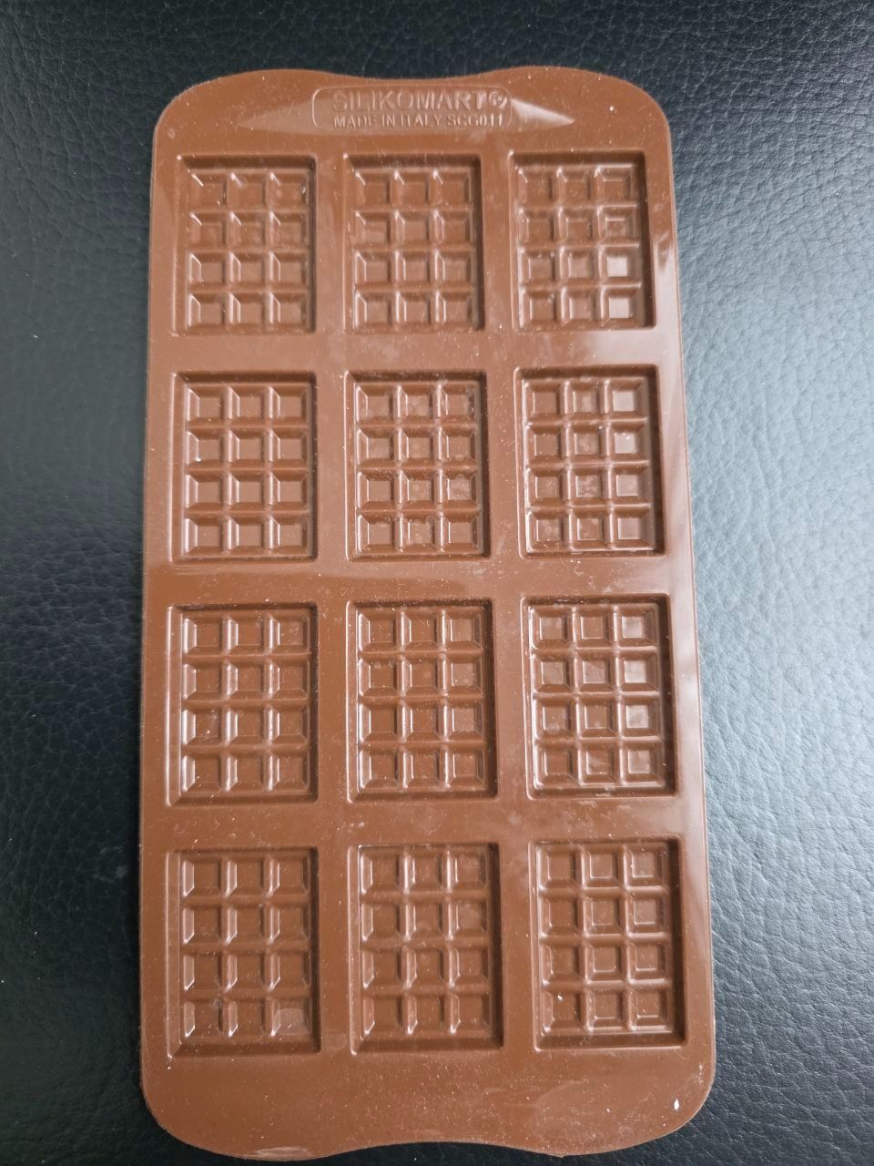 Teglie da forno: Silikon Form Mini Schokoladentafel / Gussform – Usato da Maur venduto da Edsch