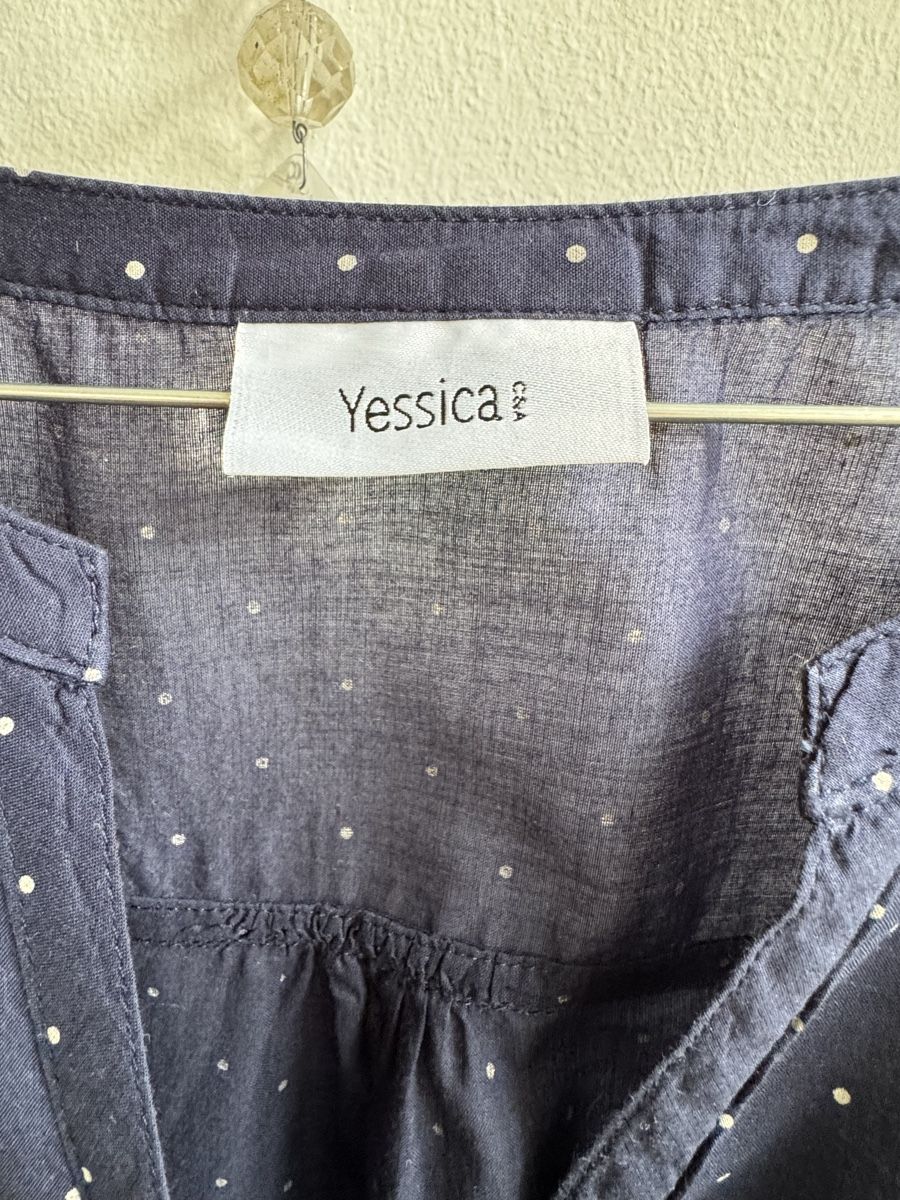 Camicette: Leichte Sommerbluse mit Pünktli – Usato da Solothurn venduto da sim_l6lb 3