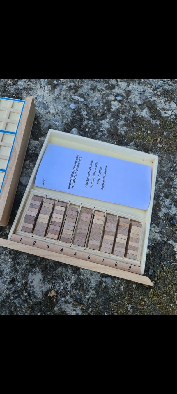 Giochi: Holzspiel Sudoku mit Anleitung – Nuovo (secondo la descrizione) da Niederlenz venduto da DaveDasWahnsinn 2