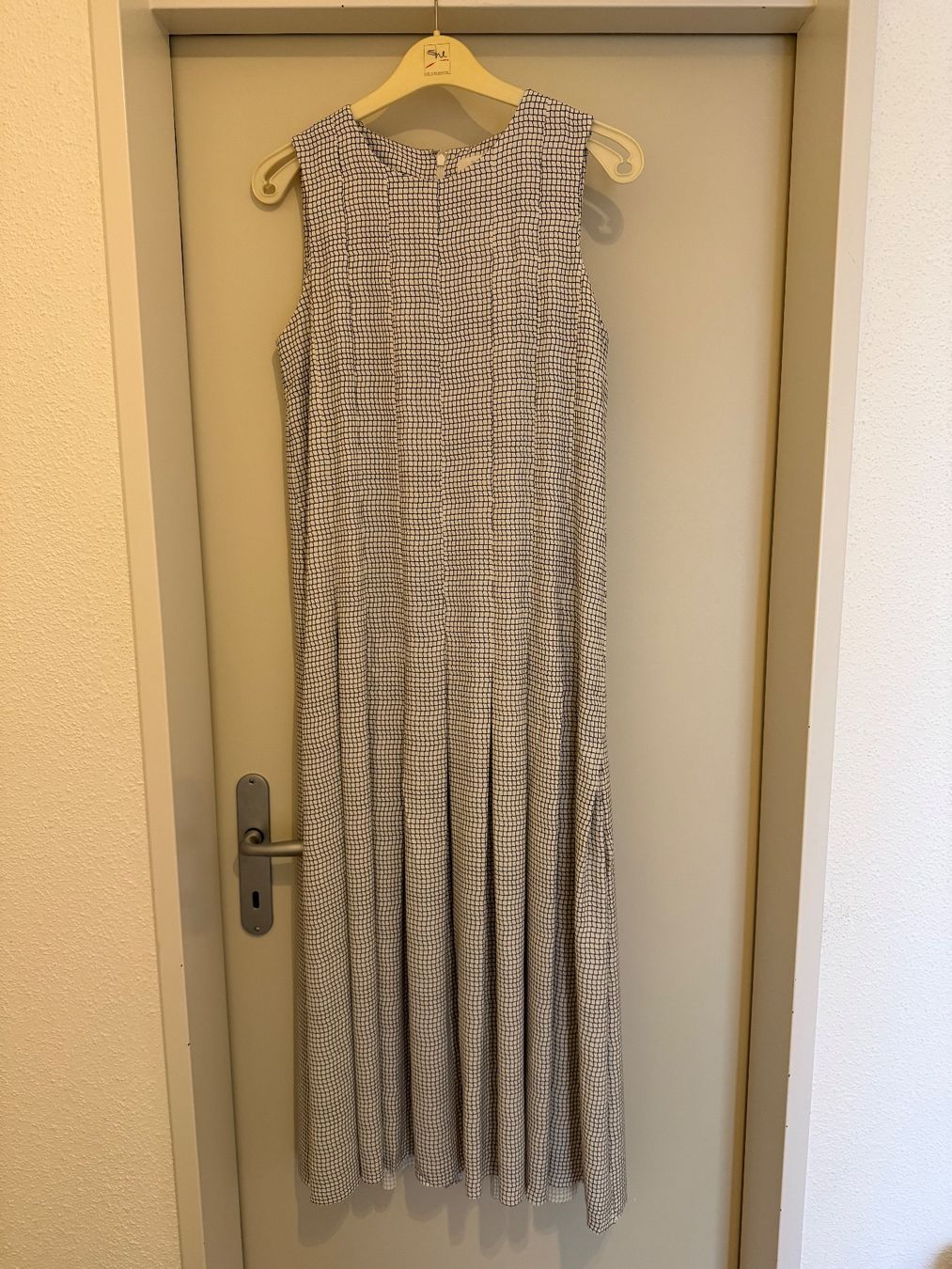 Cos Kleider: Kleid Cos – Gebraucht aus Niederrohrdorf von ras_6j5s