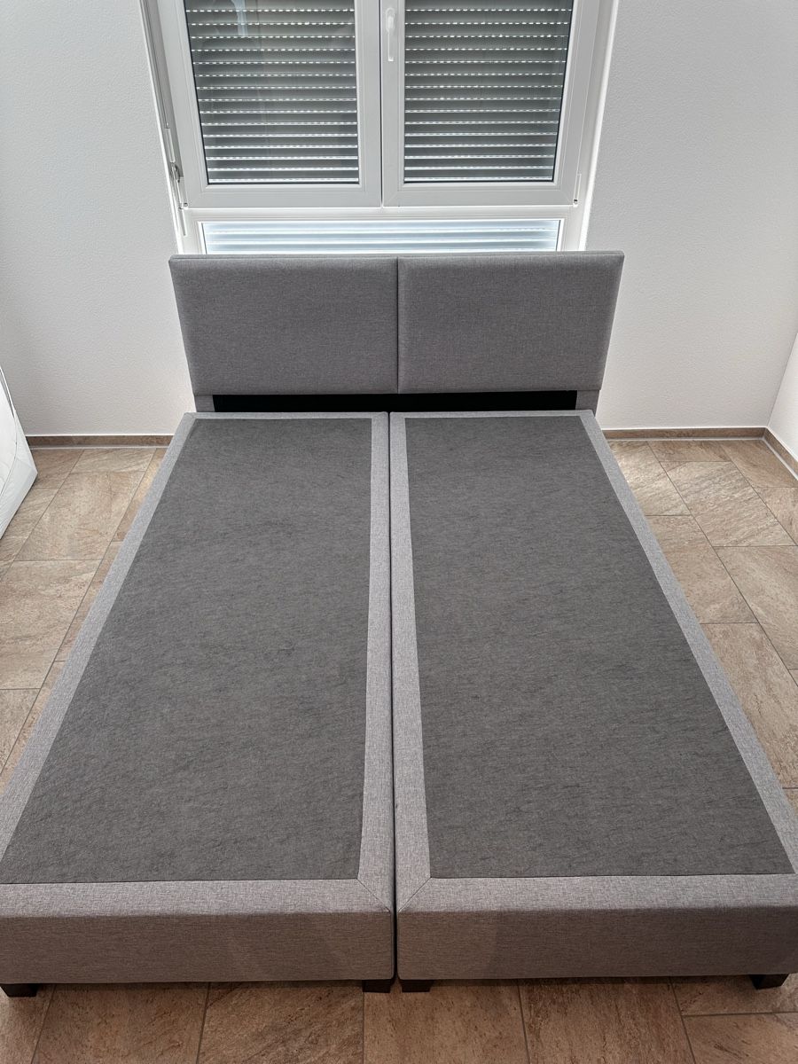 Lits: Boxspringbett Rahmen 160 x 210 cm – D'occasion à Brugg AG par fat_p62f