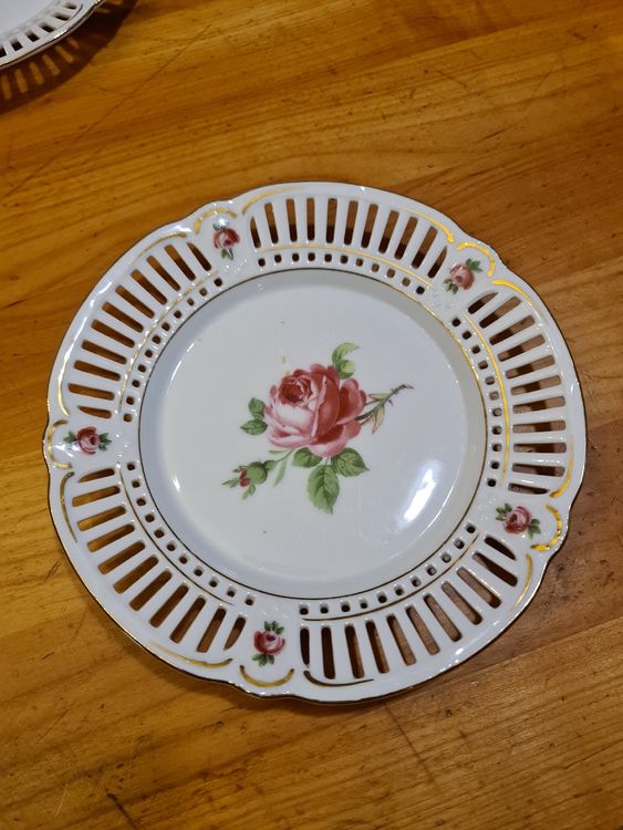 5 Porzellan Teller mit Rosen durchbrochener Rand Schuhmann (Gebraucht ...