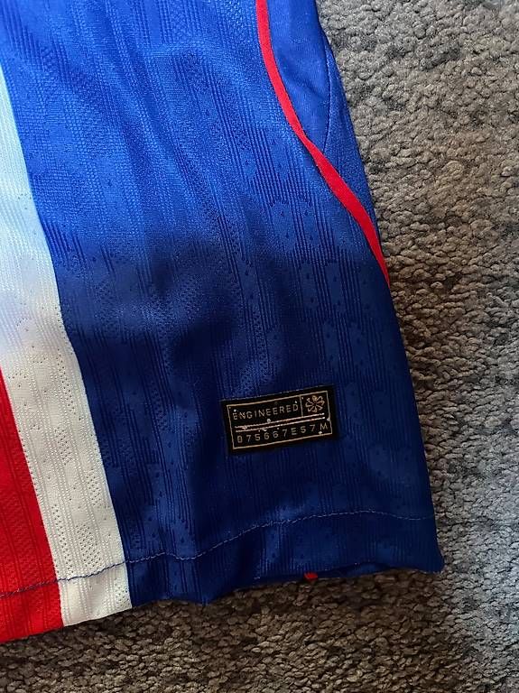 T-shirt: Maglietta PSG – Usato da Chiasso venduto da pao_8chd 3