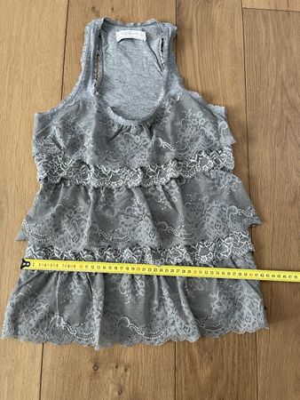 Abercrombie & Fitch Top Grösse S grau Spitzenrüschen Zustand