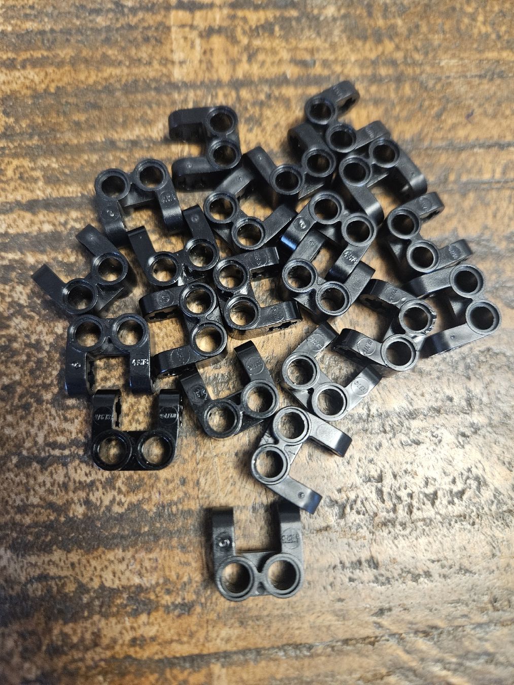 Lego Kit di costruzioni: lego 41678 lot de 20 pièces Black Technic, – Usato da Confignon venduto da Ecrofigs