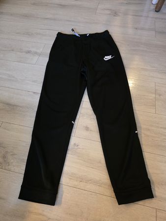Nike Trainingshose Schwarz Grösse XL 158-170cm neuwertig