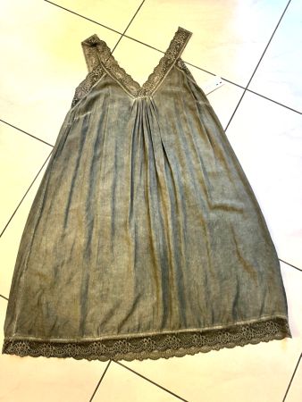 NEU: ITALY MODA Spitzenkleid - Olive gruen - One Size