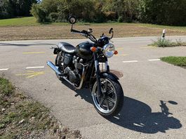 Triumph Bonneville T100 SE ab MFK