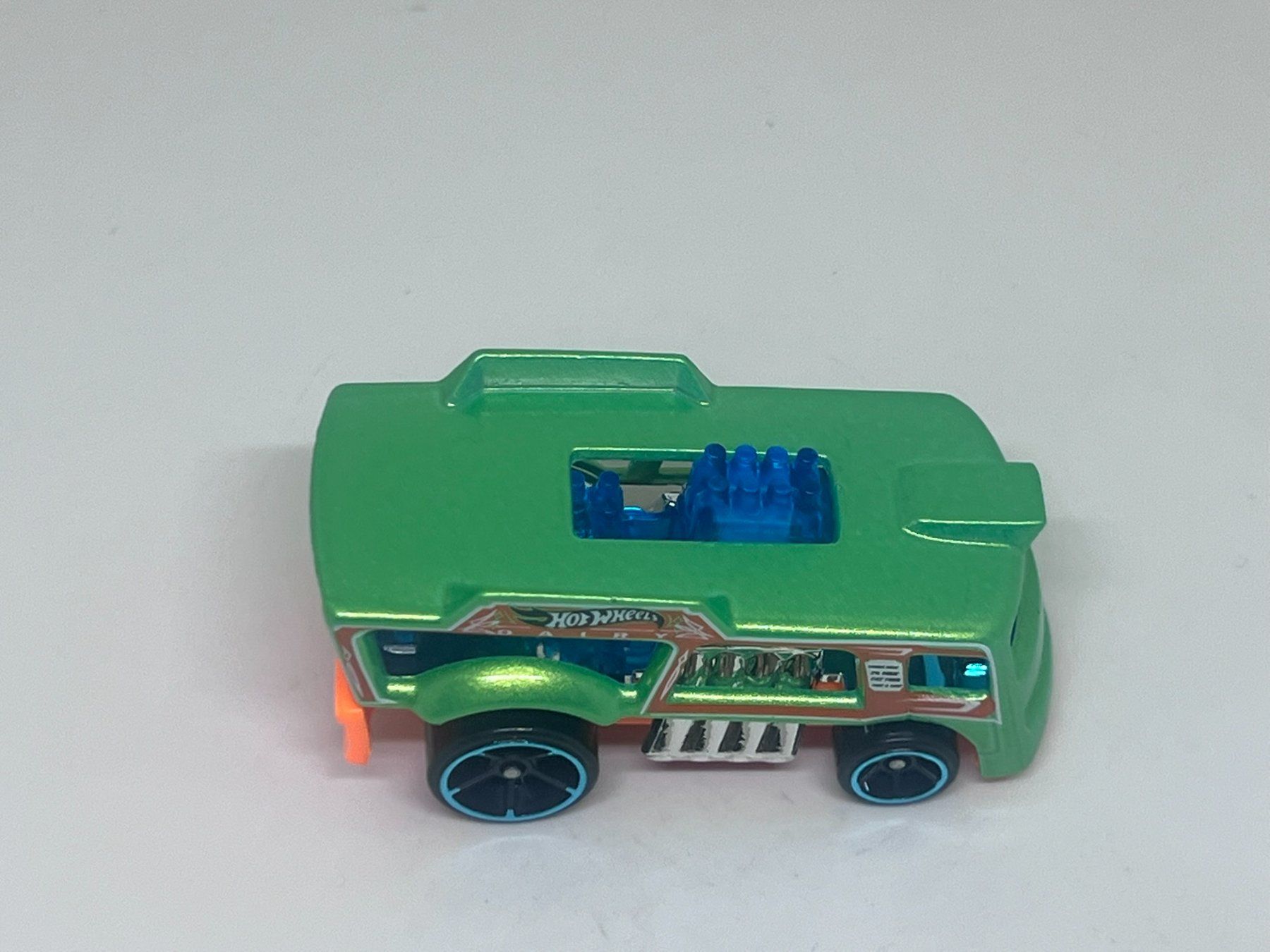 Hot Wheels Modellini d'auto: Hot Wheels Chill Mill #356 – Usato da Wildegg venduto da LaaBoutique 1