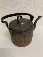 Antike persische Teekanne aus Kupfer im Qadscharen-Stil