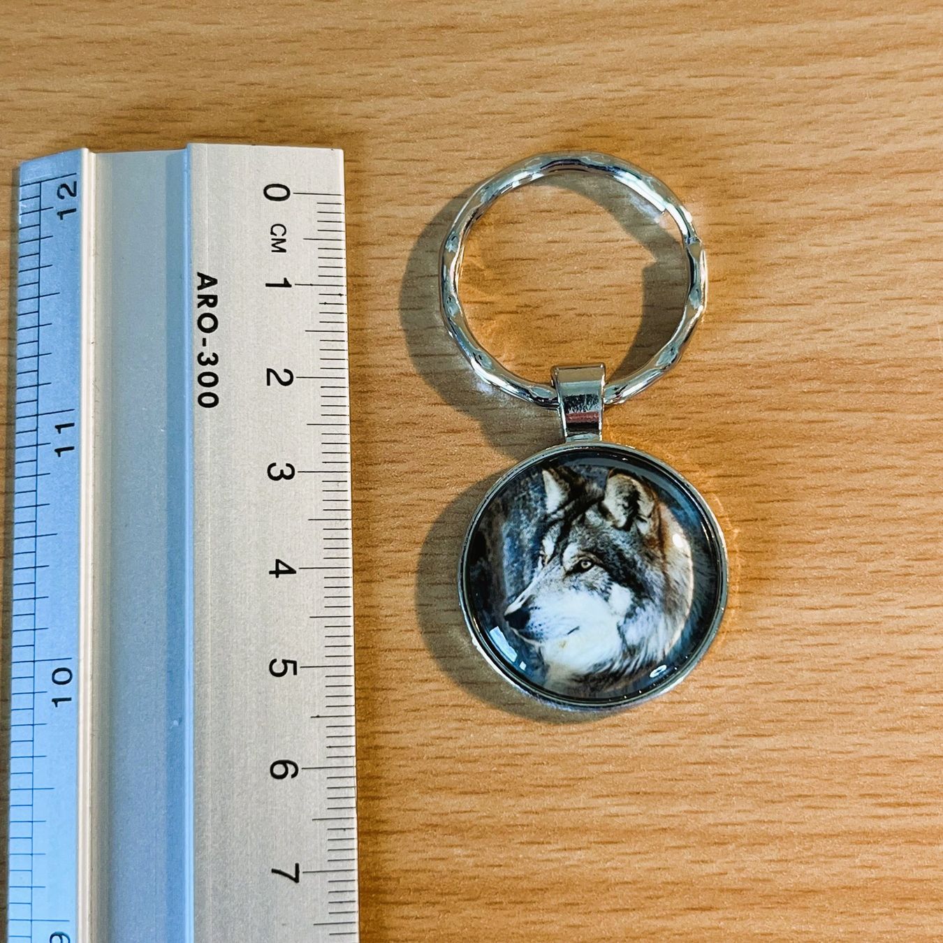 Schlüsselanhänger & - bänder: Schlüsselanhänger mit Wolf Motiv – Neu (gemäss Beschreibung) aus Amlikon-Bissegg von allerlei-versand 1