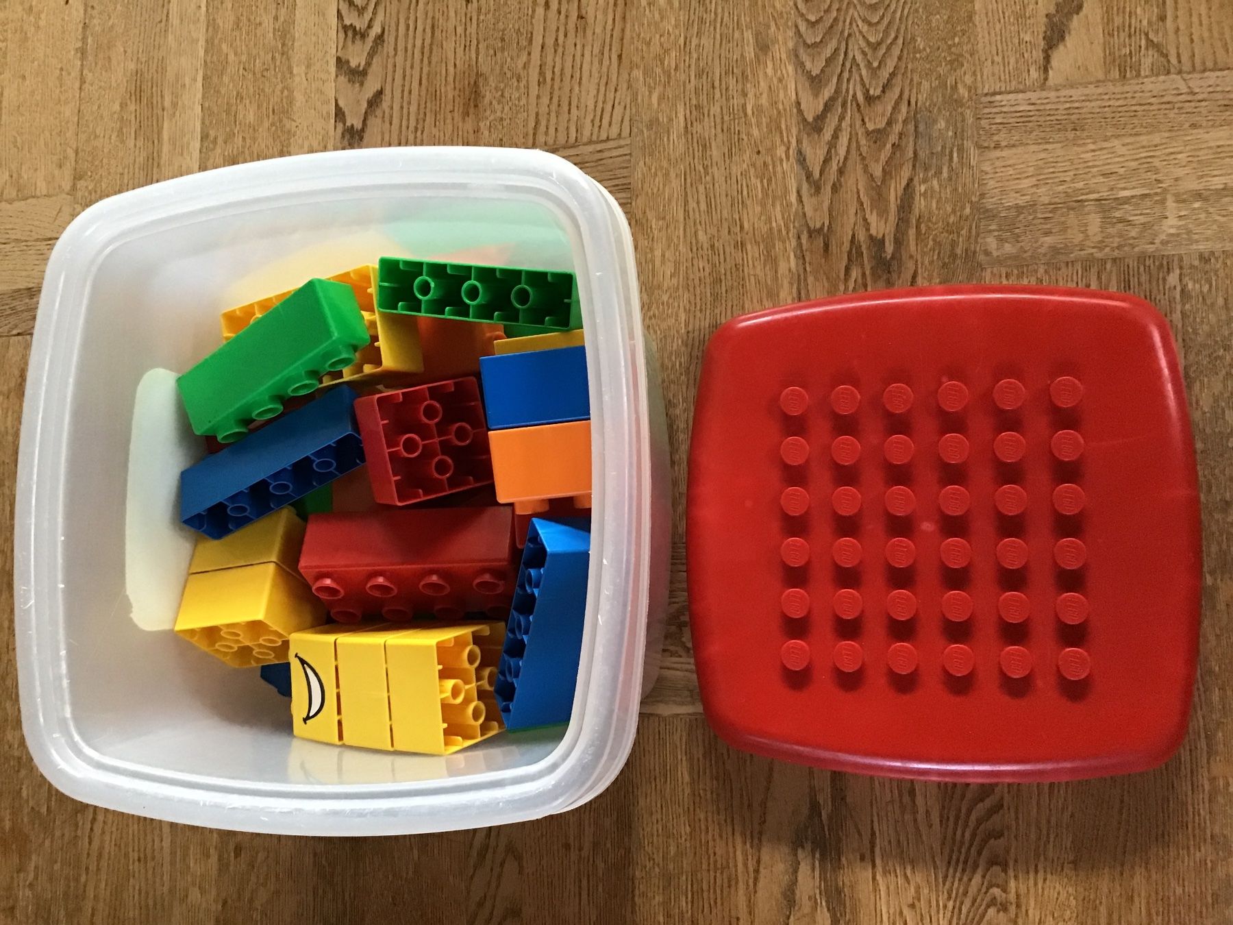 Lego Giocattoli: Lego Quatro mit Box, 1-3jährige Kinder – Usato da Rüti ZH venduto da Wernika1