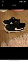 Nike Kinderturnschuhe schwarz Grösse 23.5 guter Zustand