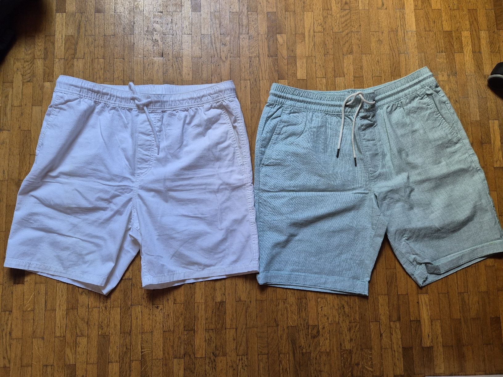 H&M Pantaloni: Deux short M classe  – Usato da Petit-Lancy venduto da Tom_mccr