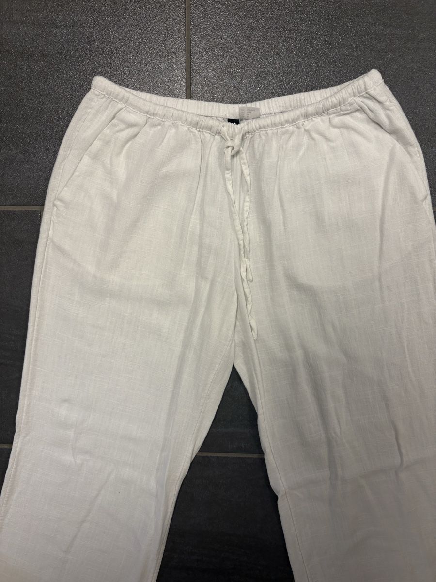 H&M Pantaloni: H&M Stoffhose XS – Usato da Rümlang venduto da svent 2