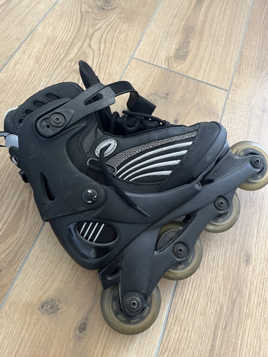 Pattini in linea & Pattini a rotelle: Inline Skates Rollerblade schwarz gebraucht mit Handschoner – Usato da Altikon venduto da MyZodiac 8