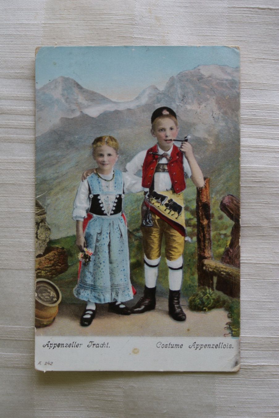 Cartoline postali: Appenzeller Trachten-Kinder, Alpstein, Eimer, Blumenstrauss – Usato da Herisau venduto da Saentis1