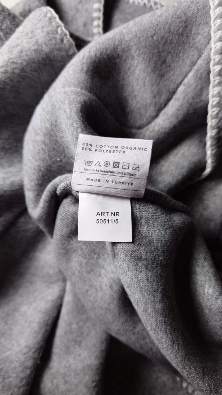 Pullover & Sweatshirts: THE SHIRT PROJECT V-Neck Boxy, Grösse M – Neu und originalverpackt aus Riehen von markstre11 2