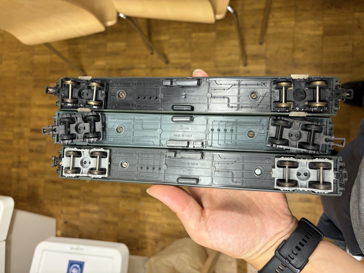 Lima Modelleisenbahnen: 3 voitures SBB CFF FFS, Lima – Gebraucht aus Rochefort von ise_c7lc 5