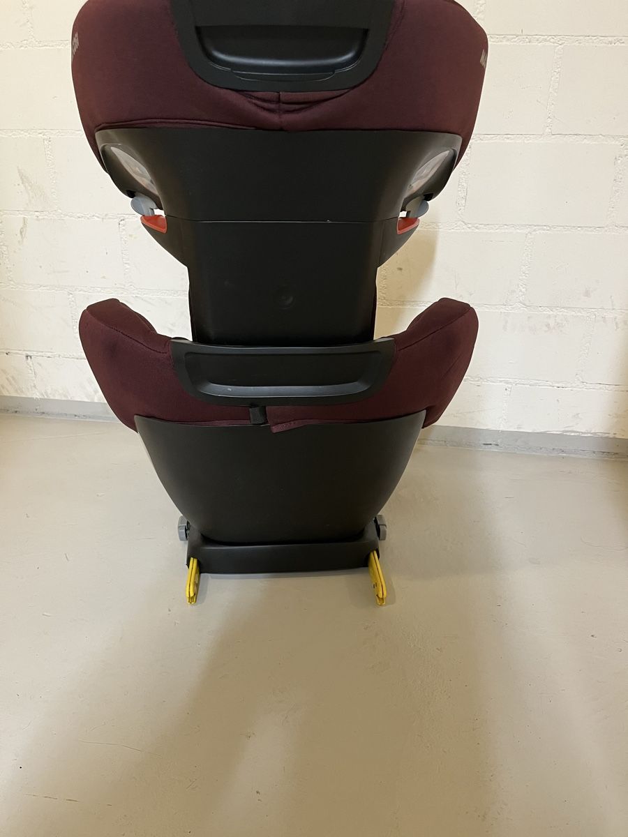 Maxi-Cosi Sièges auto: Maxi-Cosi Kindersitz mit Isofix – D'occasion à Bonstetten par nasilu55 2