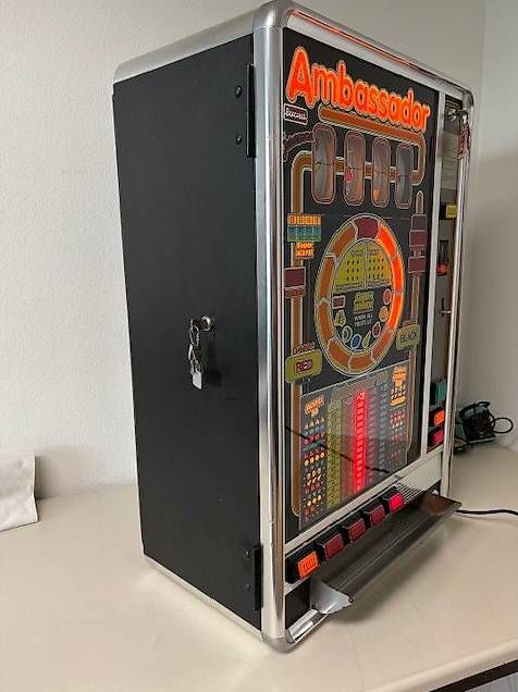 Slot Machine: Geldspielautomat Ambassador 100 – Usato da Adlikon b. Regensdorf venduto da Max3 1