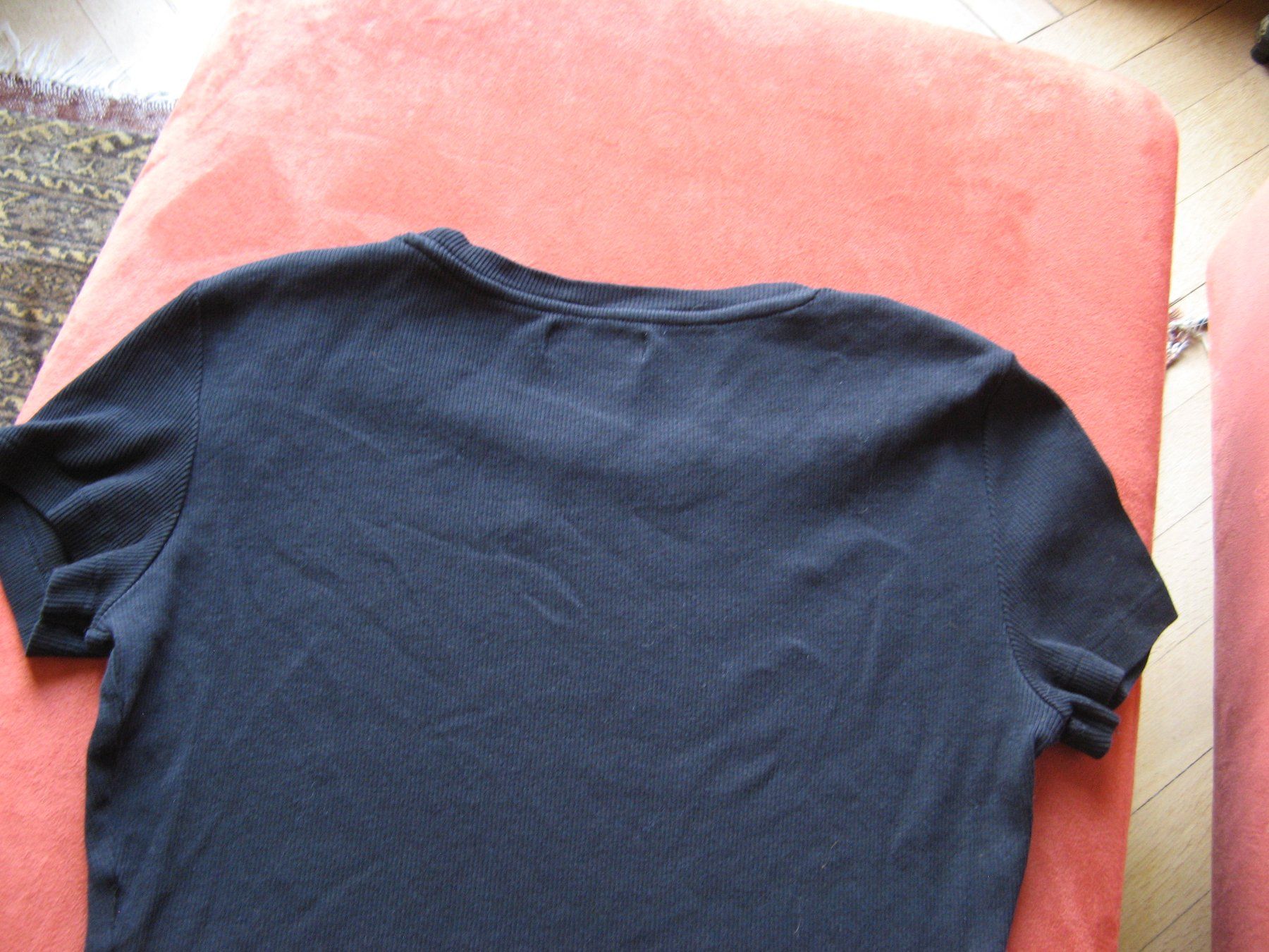 T-Shirts: Shirt von Even&Odd Gr. L schwarz – Gebraucht aus Zürich von apil 4