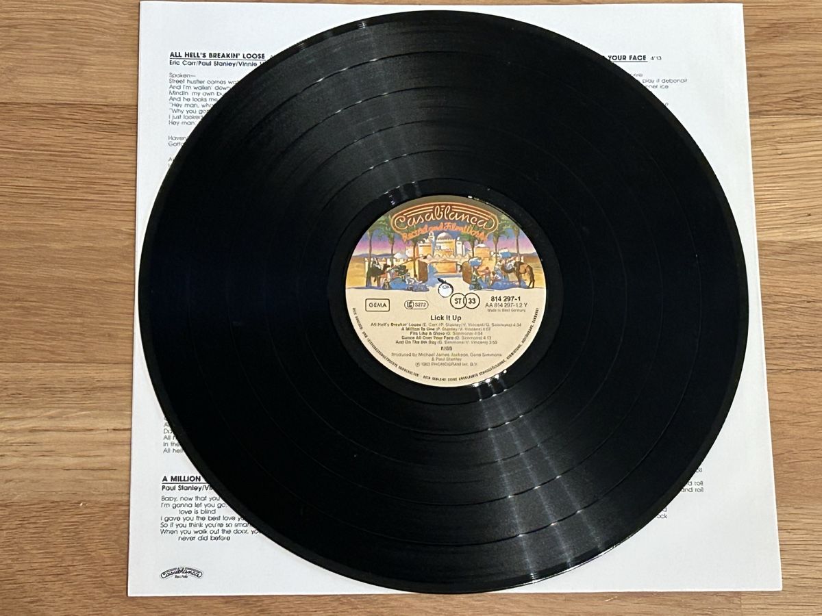 Dischi in vinile: Kiss. 1983. Lick It Up – Usato da Faulensee venduto da Mizuno06 5