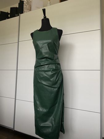 Etuikleid / Lederimitat Kleid in schönem dunklem Grün Gr. M