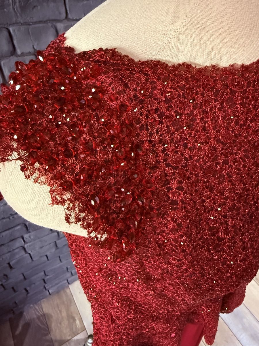 Vestiti: Robe – Usato da Bassins venduto da oal_q2gl