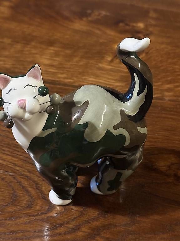 Statuette: Whimsiclay - amy Lacombe – Usato da Puidoux-Gare venduto da R.Amaro