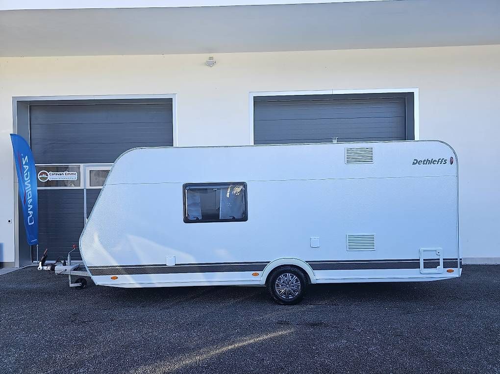 Veicoli da campeggio: Wohnwagen Dethleffs C Joy mit Queensbett! – Usato da Recherswil venduto da Caravan-EmmE 1
