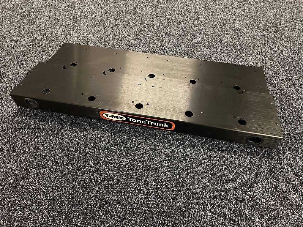 Strumenti musicali: T-REX TONETRUNK PEDALBOARD 70 – Usato da Zürich venduto da Ankawhi 1