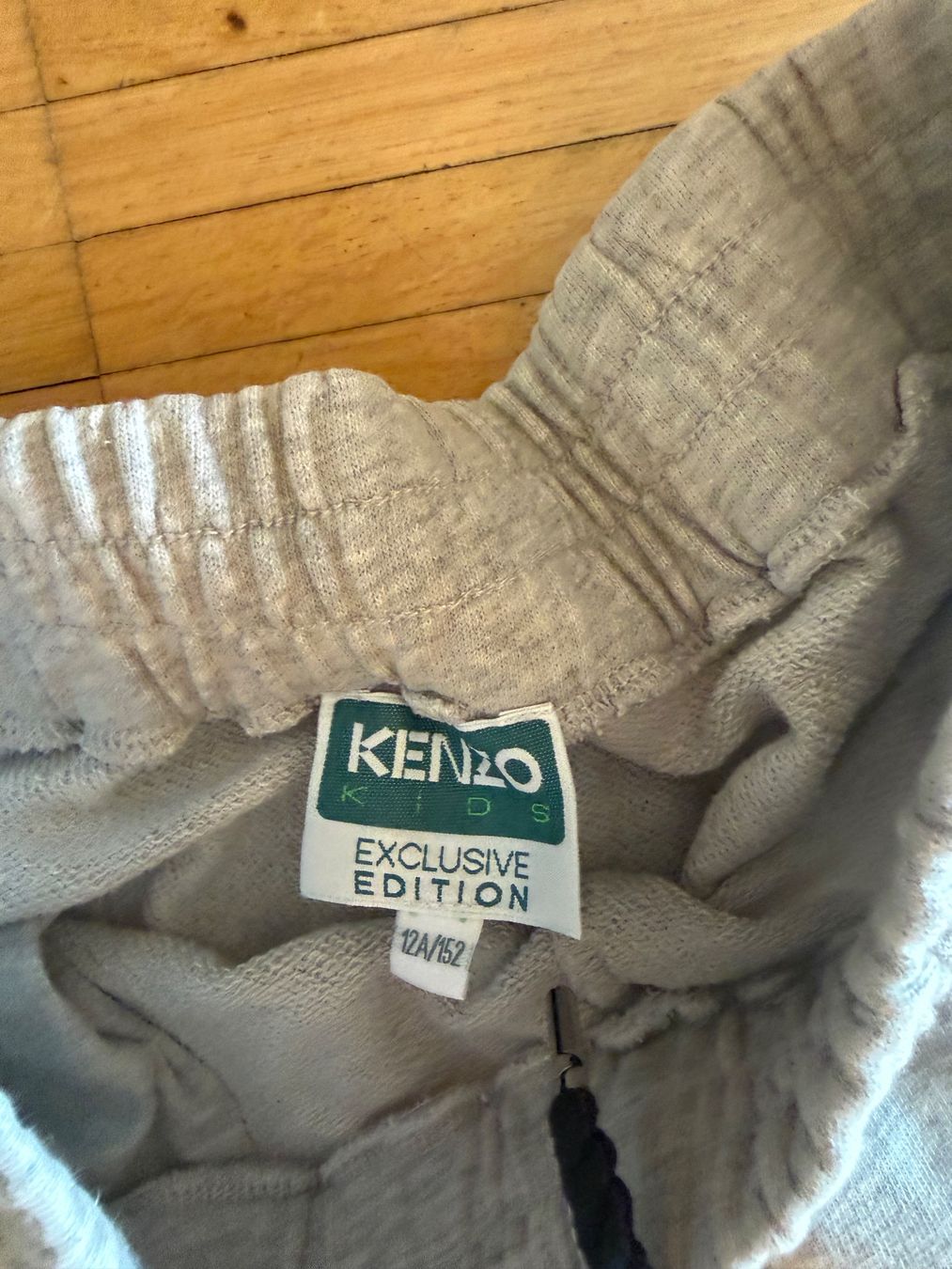 Pantaloni: Kenzo Kids Shorts, Gr. 152, hellgrau – Usato da Zürich venduto da clacla 1