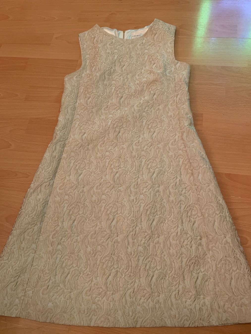 Vestiti: Magnifique robe de cocktail Swing taille 40 – Usato da MEYRIN venduto da Gwendo10