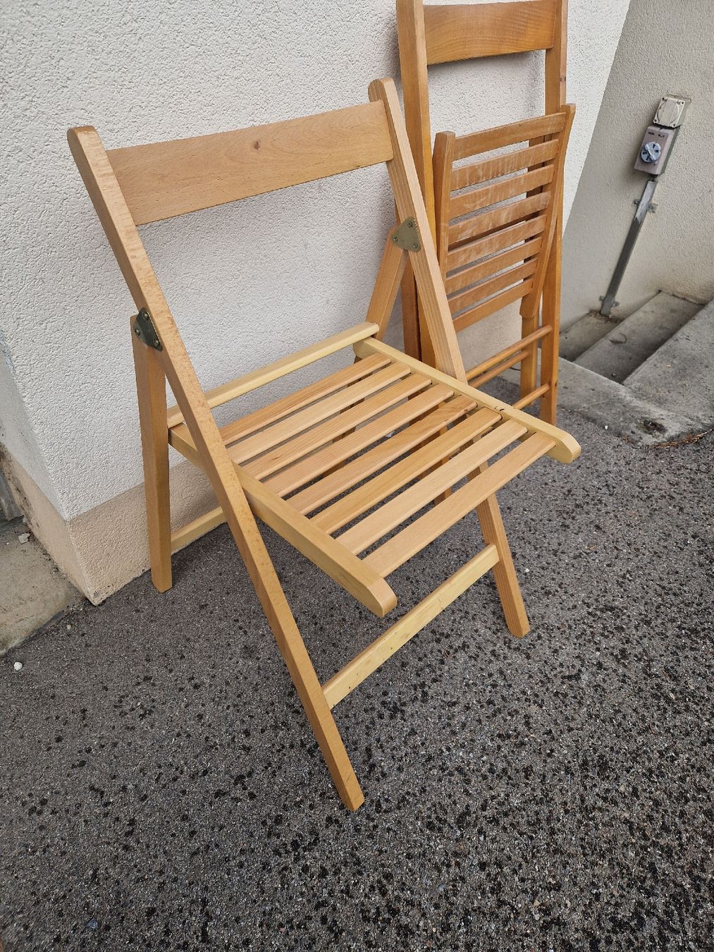Stühle: Klappstühle aus Holz, ideal für den Garten oder Balkon – Gebraucht aus Mörigen von Clio111 1