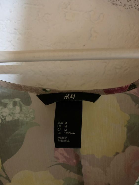 H&M Camicette: Sommerliche Oberteil GR M – Usato da Langnau am Albis venduto da Judithsebi 2