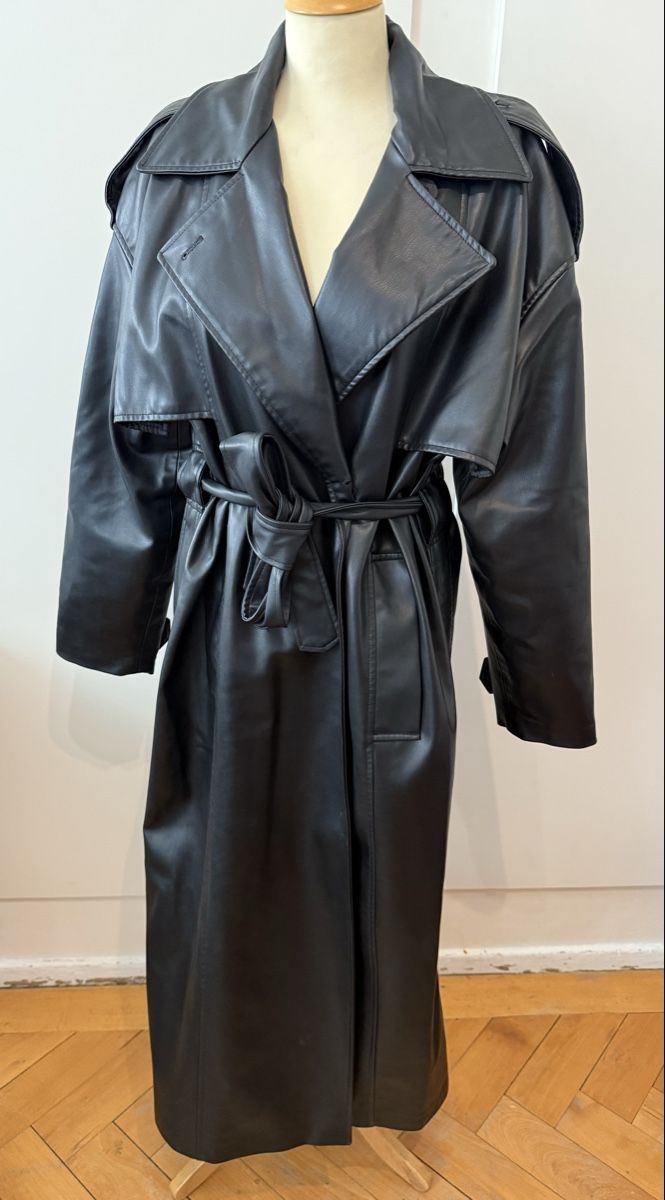 Zara Cappotti: Long Manteau Zara – Nuovo (secondo la descrizione) da Le Locle venduto da tchanatakoua