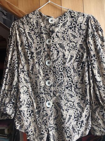 Blouse vintage  S-M 🧡 Creme, schwarz, gold (Versand 2CHF)