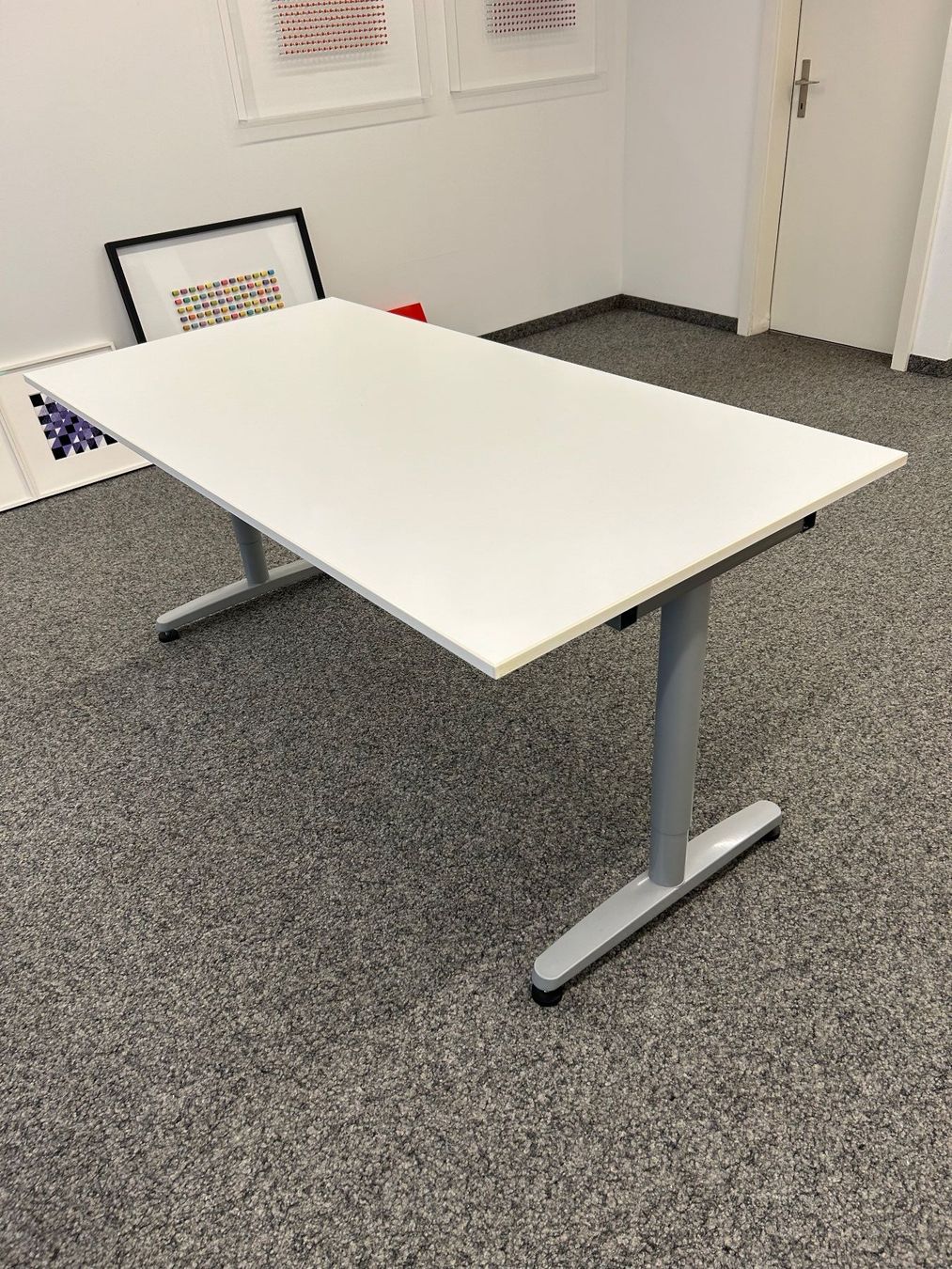 Scrivanie: BÜROTISCH / SCHREIBTISCH / PULT – Usato da Schmerikon venduto da Tintling