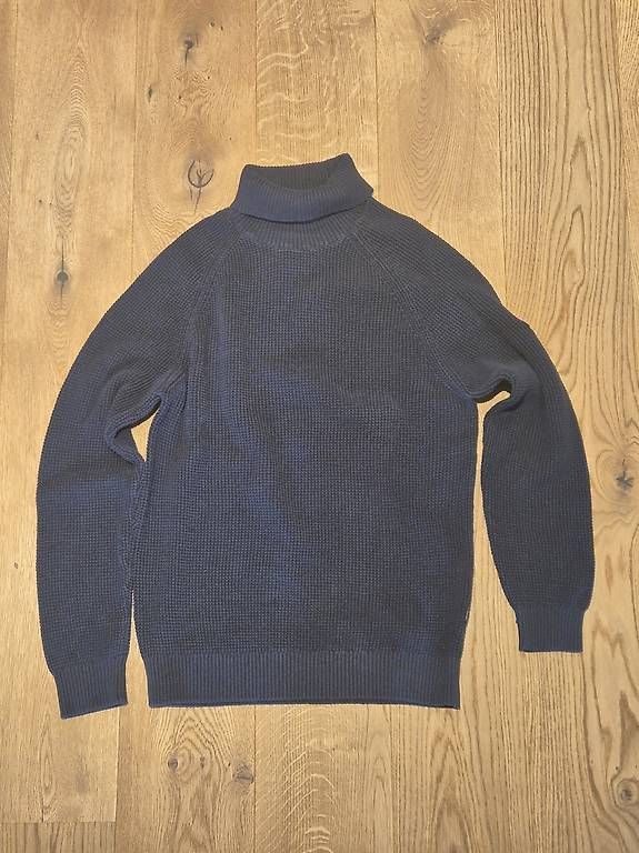Pulls & Sweat-shirts: Indicore Rollkragen Pullover Grösse L – D'occasion à Embrach par pet_vm5r