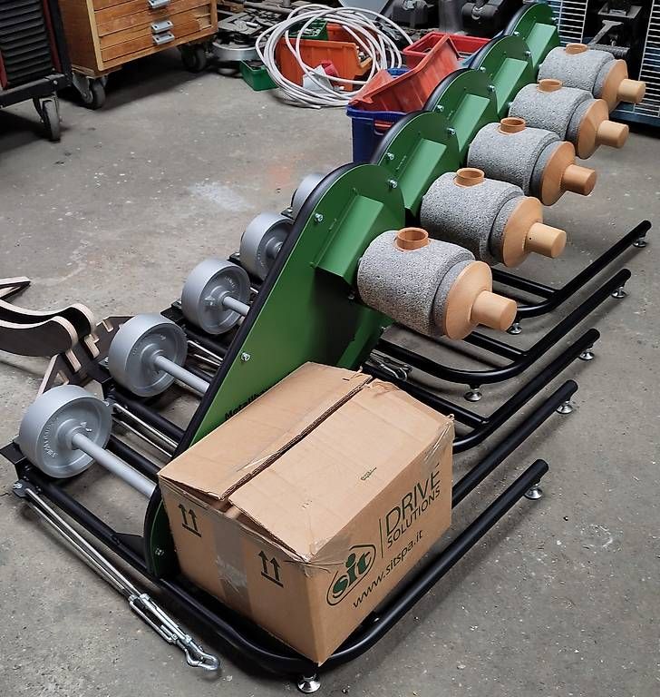Alle Maschinen: Getreidemühle mit Fahrradantrieb – Gebraucht aus Oberbalm von Krebj