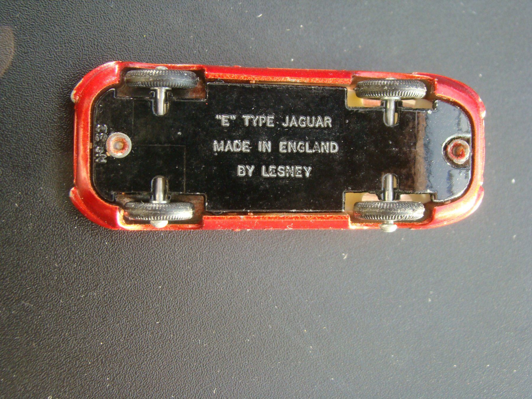 Lesney Modellini d'auto: Lesney Matchbox Series 32 Jaguar E-Type rot  alt – Usato da Walzenhausen venduto da Vanquish711 7