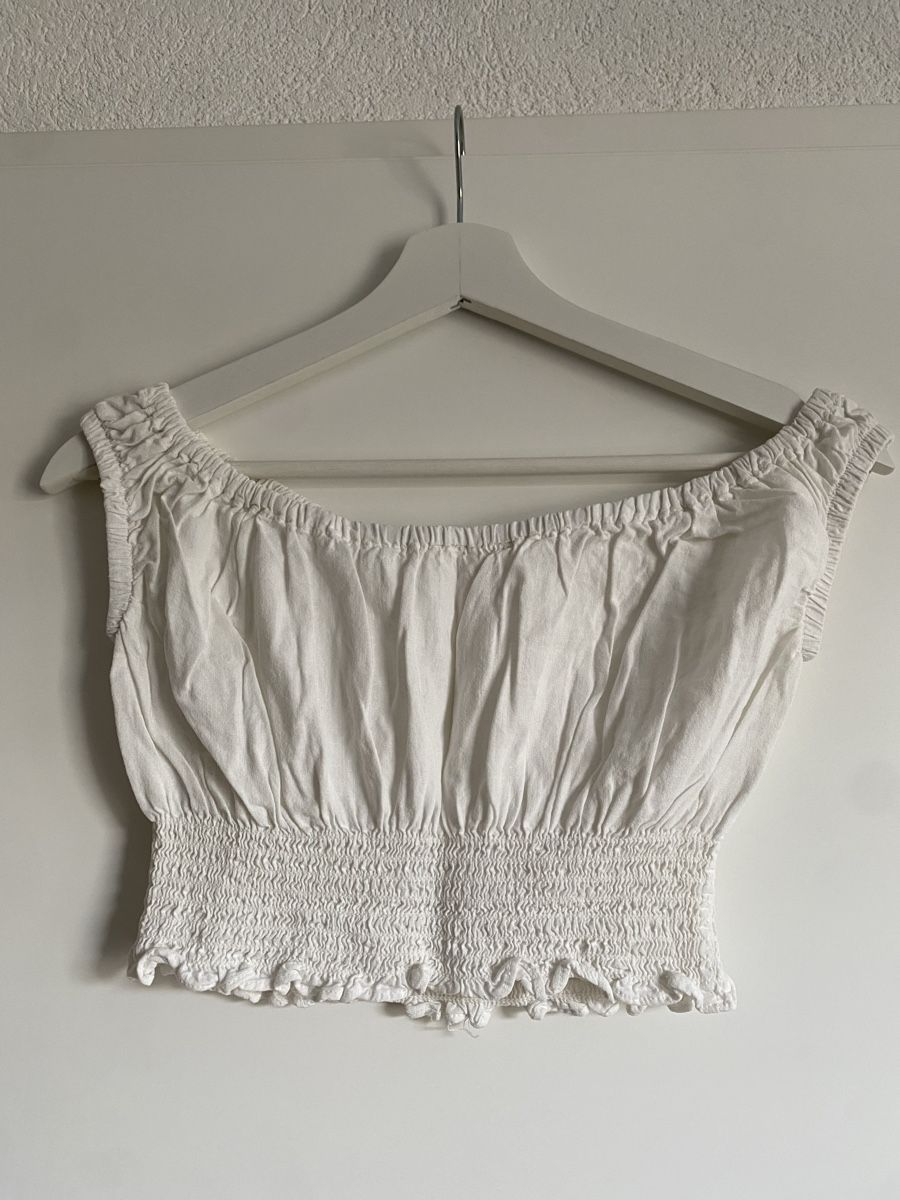 Blusen, T-Shirts & Tops: Off-shoulder Top  – Gebraucht aus Lützelflüh-Goldb von flu_q9tg 1