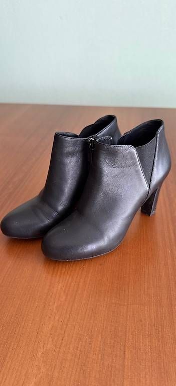 Scarpe da donna: Stiefelette Gr 37 GEOX – Usato da Unterägeri venduto da Dan_6bcw