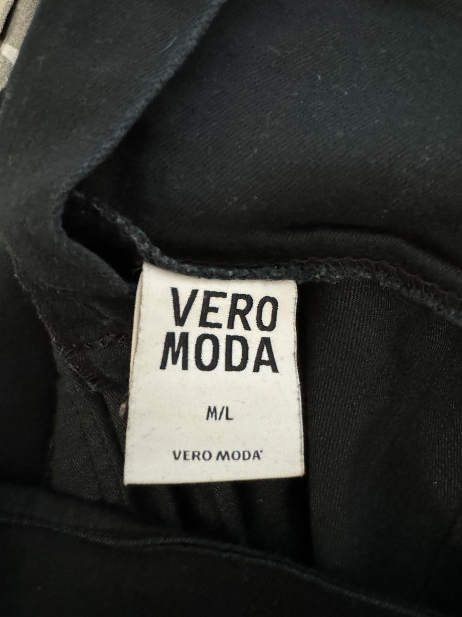 Vero Moda Jeans: Highwaist Jeans Vero Moda – Usato da Zürich venduto da ljp_2hsx 2