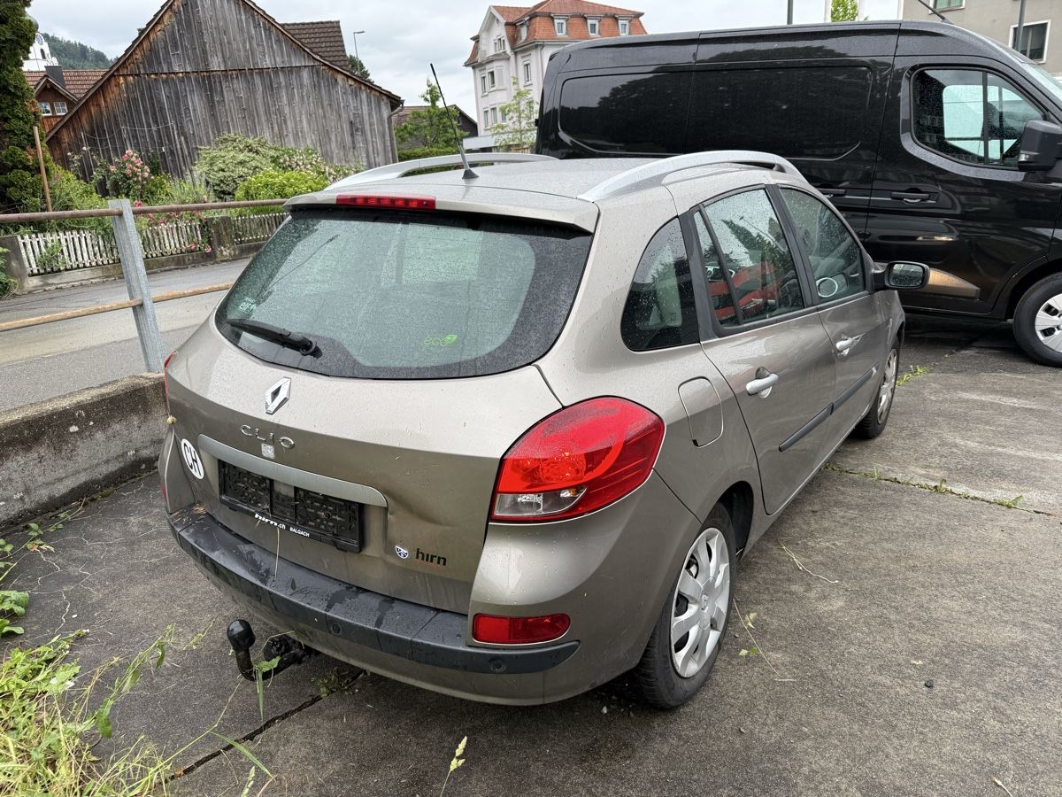 Renault Autos: Renault Clio 1.2 16V T – Defekt aus Appenzell von Harvey.Specter 2