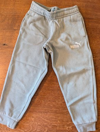 Puma Kinder Jogginghose Grösse 110 mintgrün wie NEU